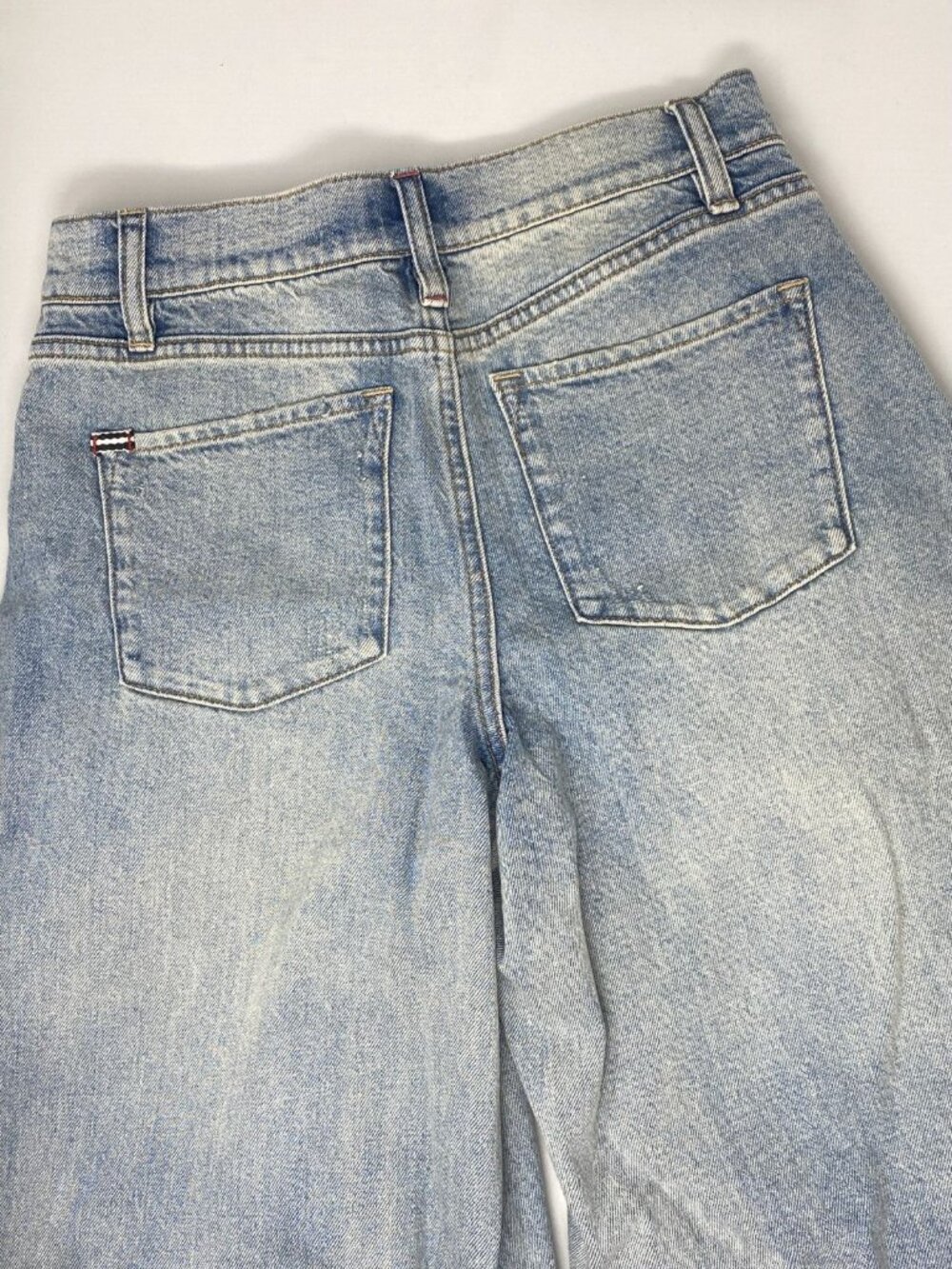 Alice + Olivia Driggs Sierra Light Blue Baloon Jeans 25 - Picture 11 of 11